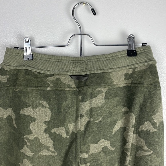 NWT Prana Camo Joggers - Picture 8 of 9
